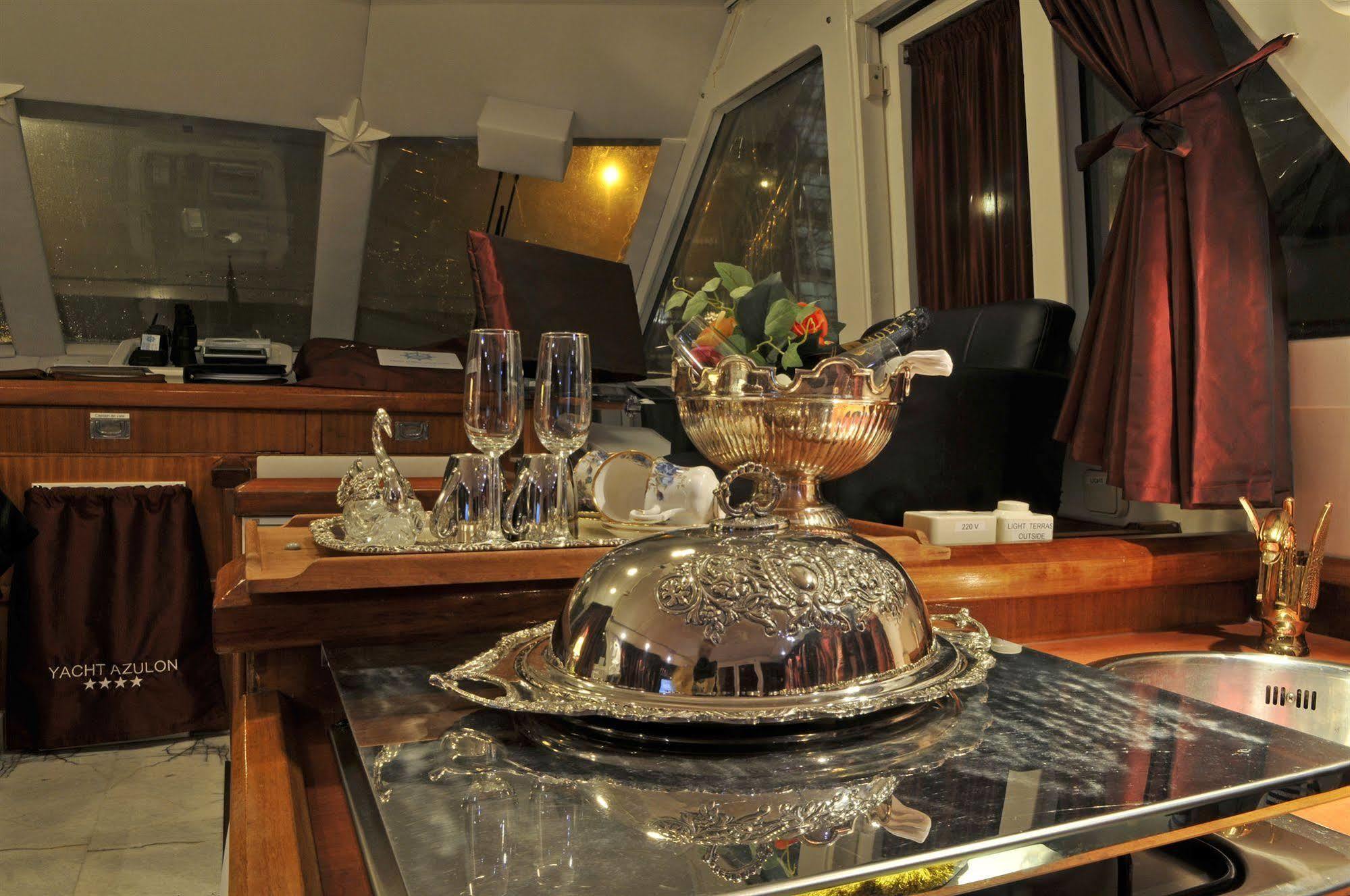 Maria Callas Yachthotel Роттердам Екстер'єр фото